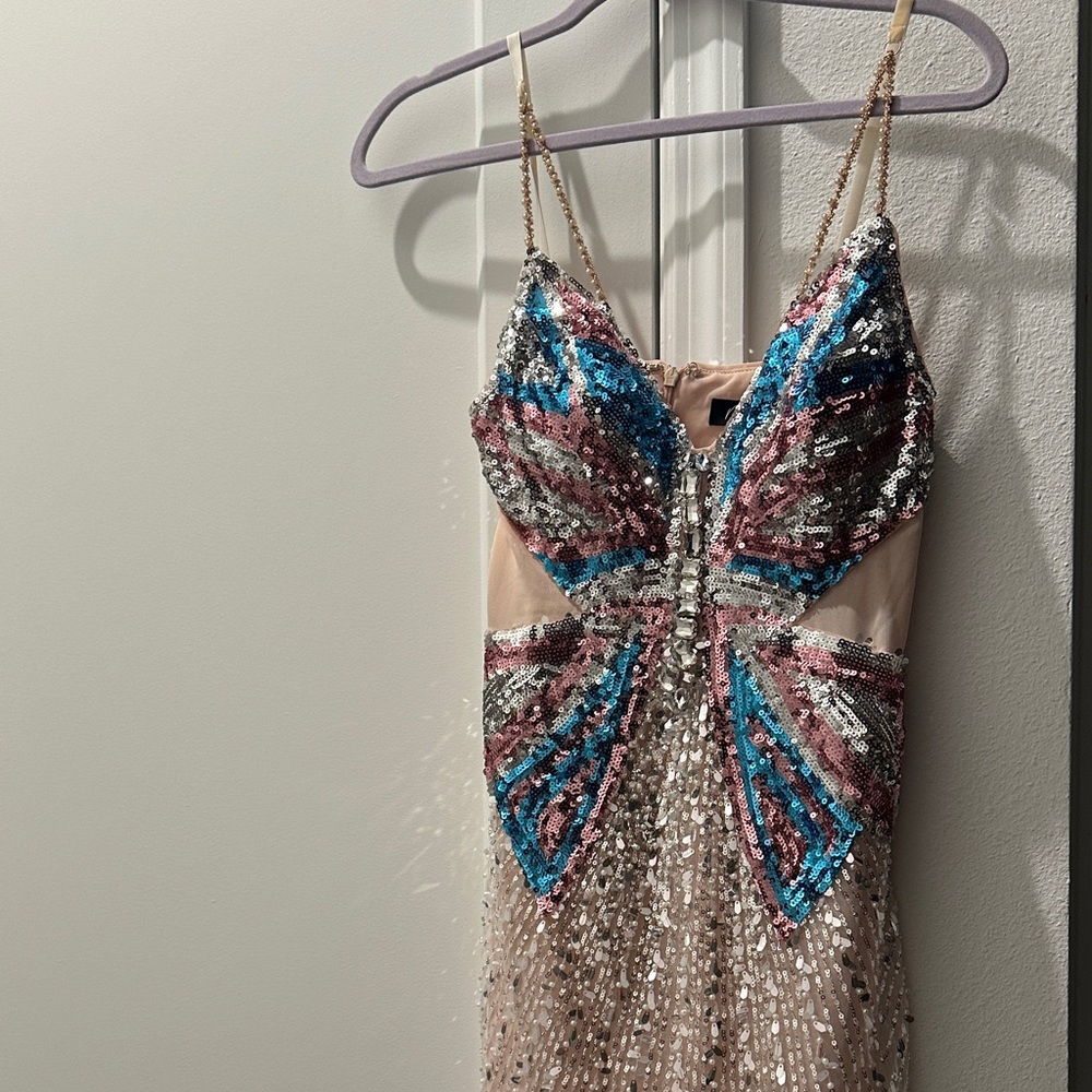 Dazzling Backless Silver Sequin Dress - image 4